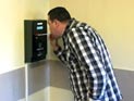 В Польше алкотестеры начнут размешать в банкоматах и на жилых зданиях